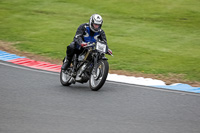 Vintage-motorcycle-club;eventdigitalimages;mallory-park;mallory-park-trackday-photographs;no-limits-trackdays;peter-wileman-photography;trackday-digital-images;trackday-photos;vmcc-festival-1000-bikes-photographs